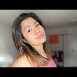 Meet your Posher, Ana  victoria